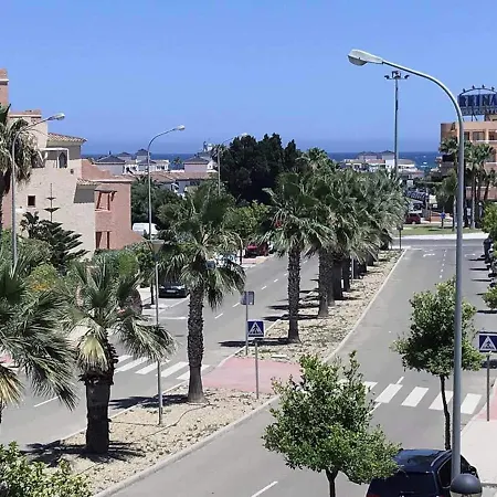 Verazul Beachside Penthouse: Fiber Wi-fi For Remote Work